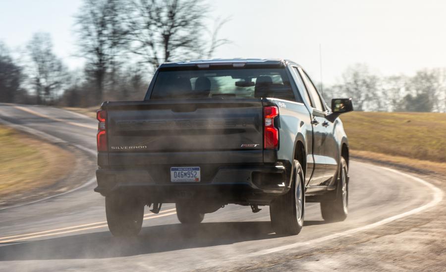  Chevrolet Silverado RST Double Cab 2018 года  (фото 6 из 40)